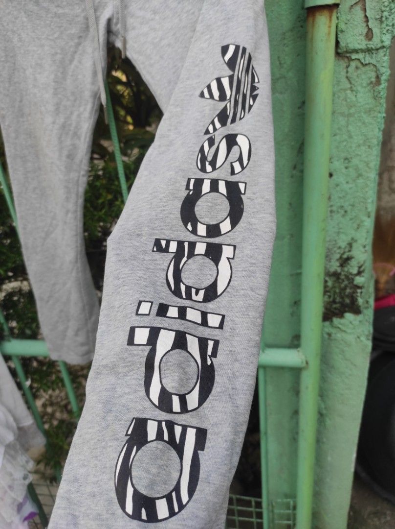 Adidas skinny sweatpants hotsell