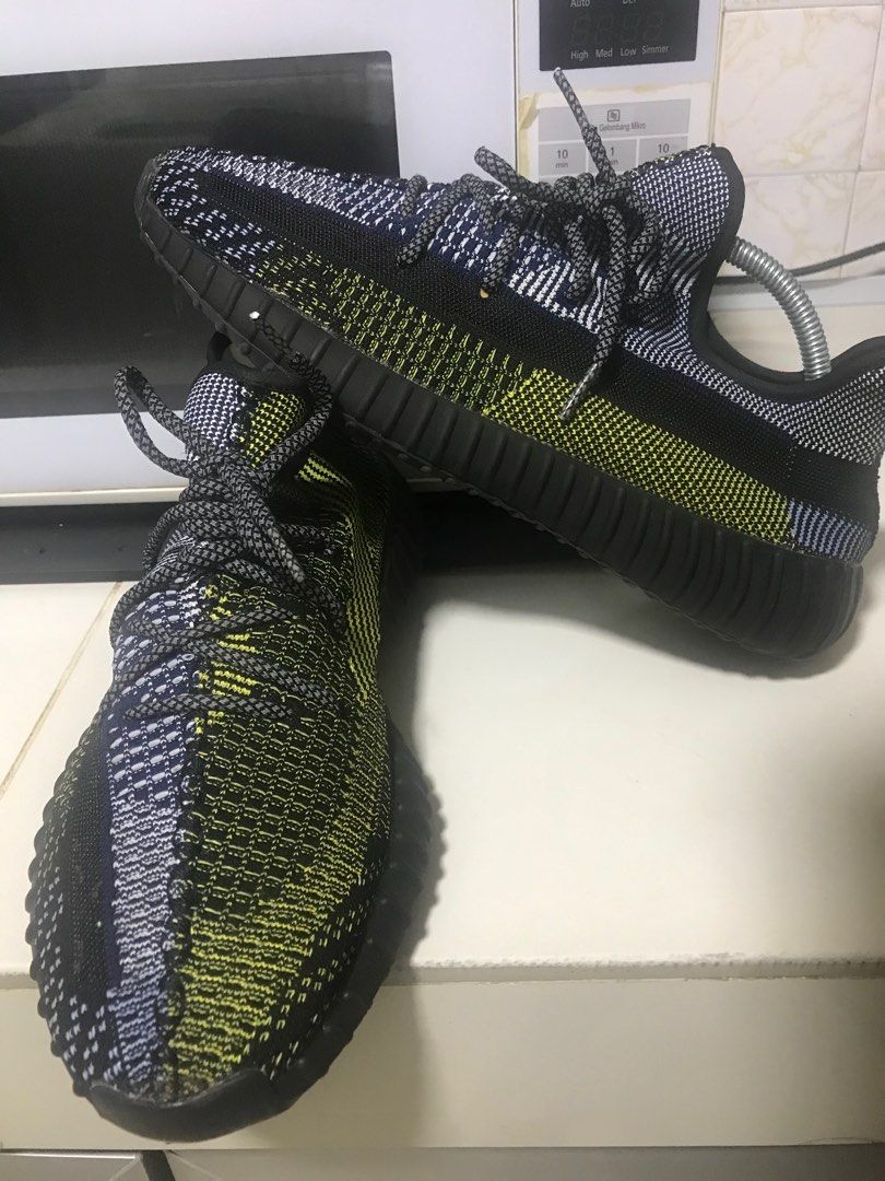 Fake 2025 yecheil yeezy