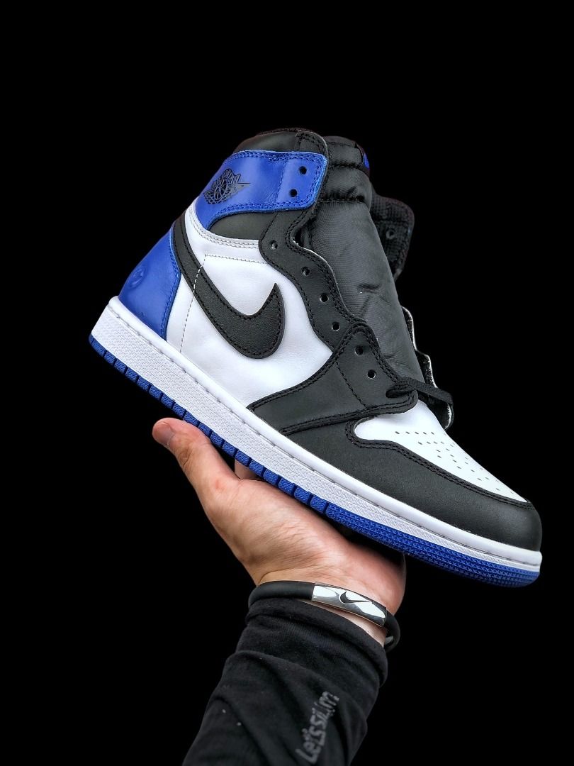 Nike air jordan 1 retro royal hot sale