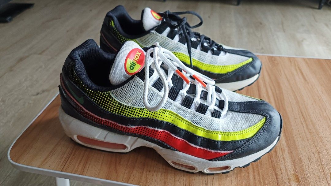 Black volt deals solar red
