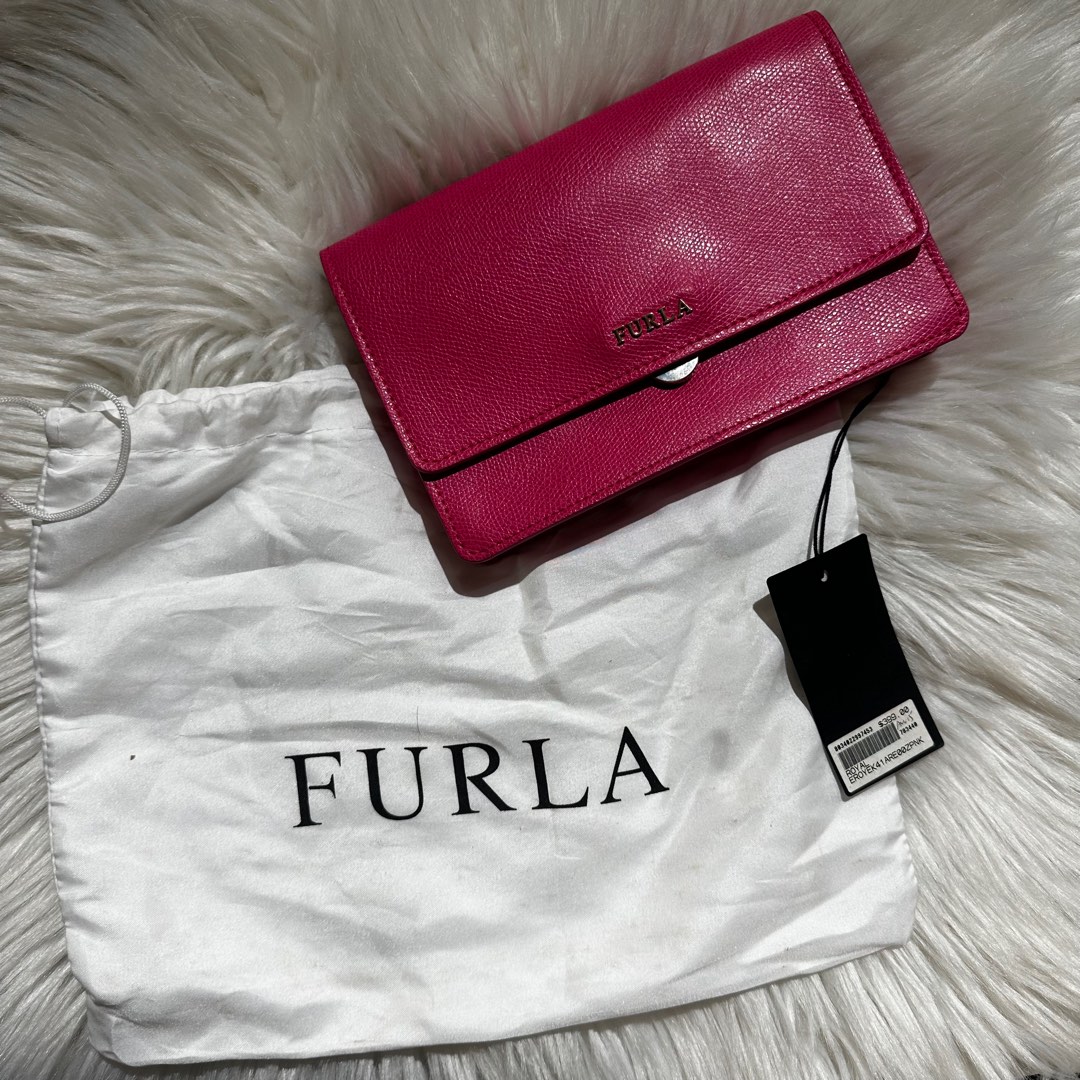 Furla top wallet price