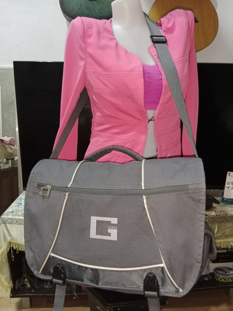 Genuine Guess 4G Up Town Computer Bag 15" Black for laptop  3700740396612 | eBay