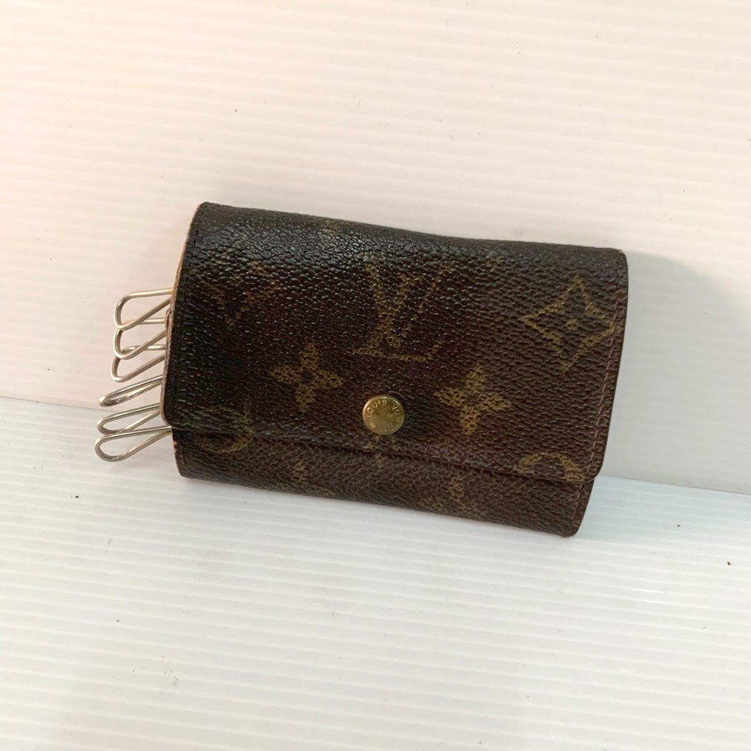 Authentic Preloved Louis Vuitton LV Monogram Compact Wallet Medium, Luxury,  Bags & Wallets on Carousell