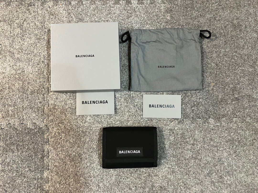BALENCIAGA CLASSIC EXPLORER LOGO NYLON VELCRO 4 CARD SLOTS ZIP
