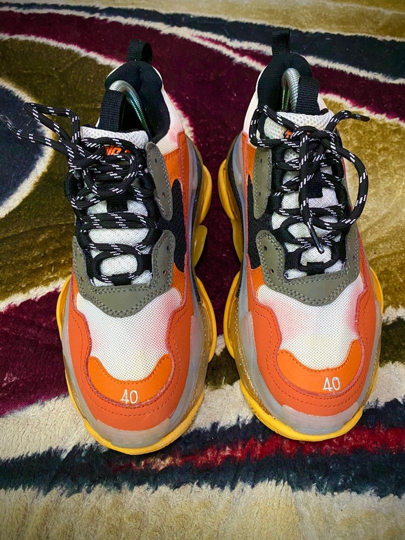 Balenciaga triple s sales clear sole orange