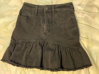 （分類：）位於 。 由 izzy.thrifts_ 提交（商品編號 1249871477，圖片 1）。簡介： 。