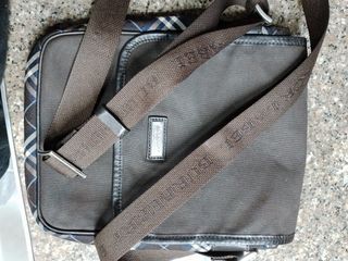 Burbery black label sling bag