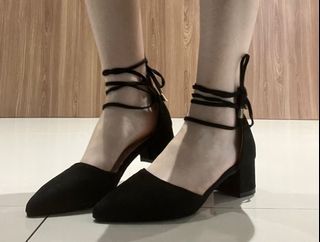 Black Laced Up Heels | Hak Tinggi Hitam