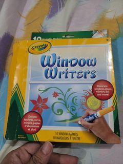 BNEW IN BOX CRAYOLA WINDOW WRITERS