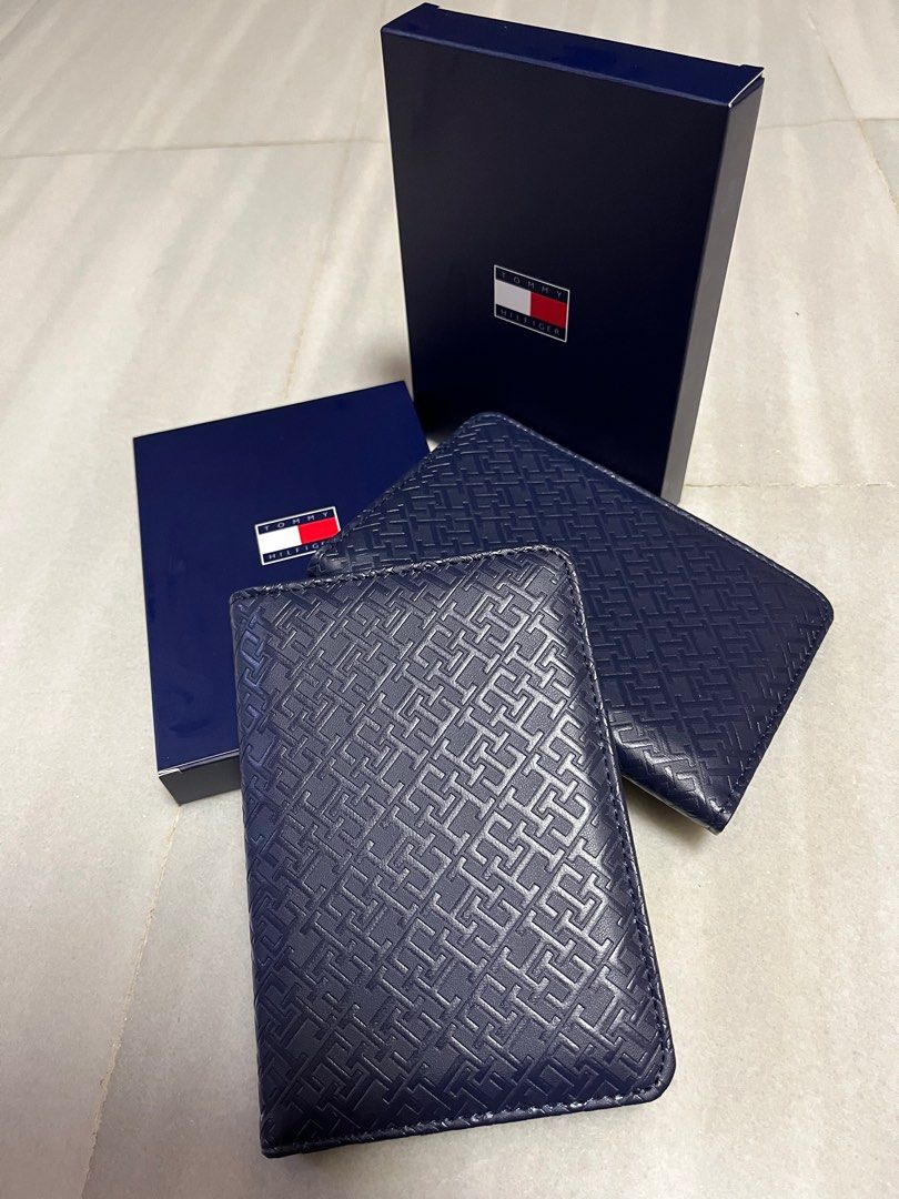 Tommy hilfiger sales passport cover