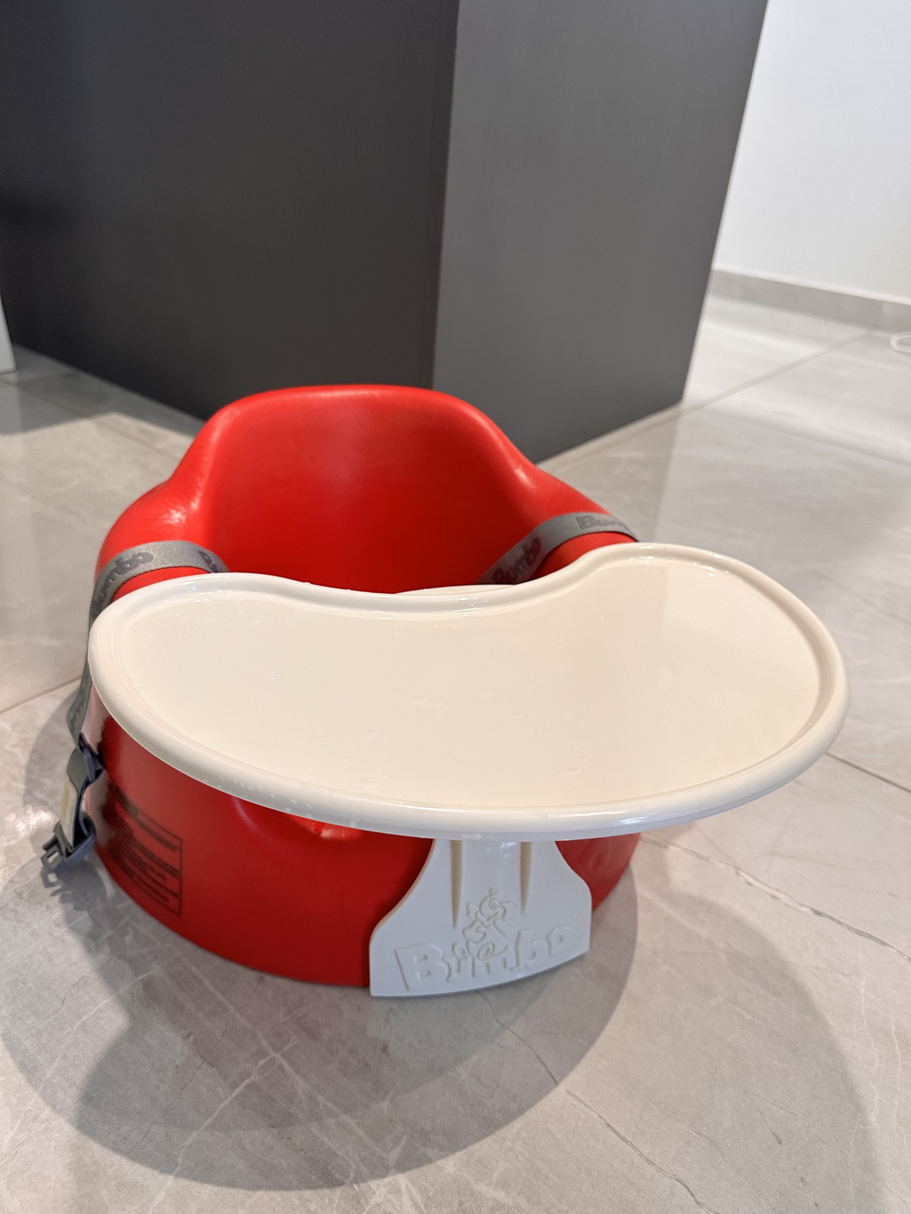Bumbo floor seat with tray