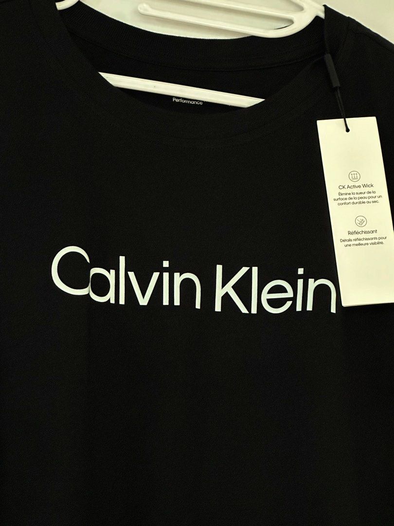 Calvin klein top performance wick