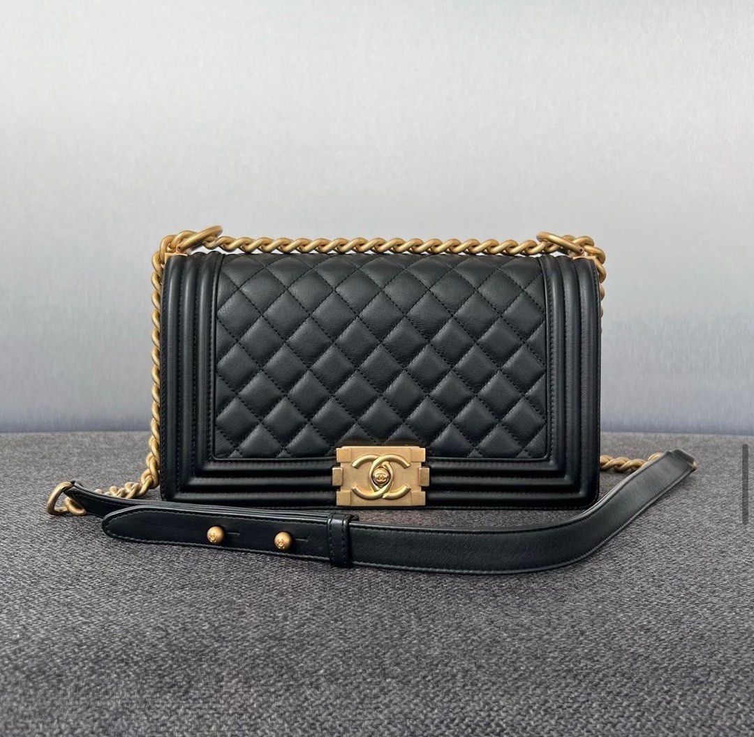 Chanel boy best sale bag old medium