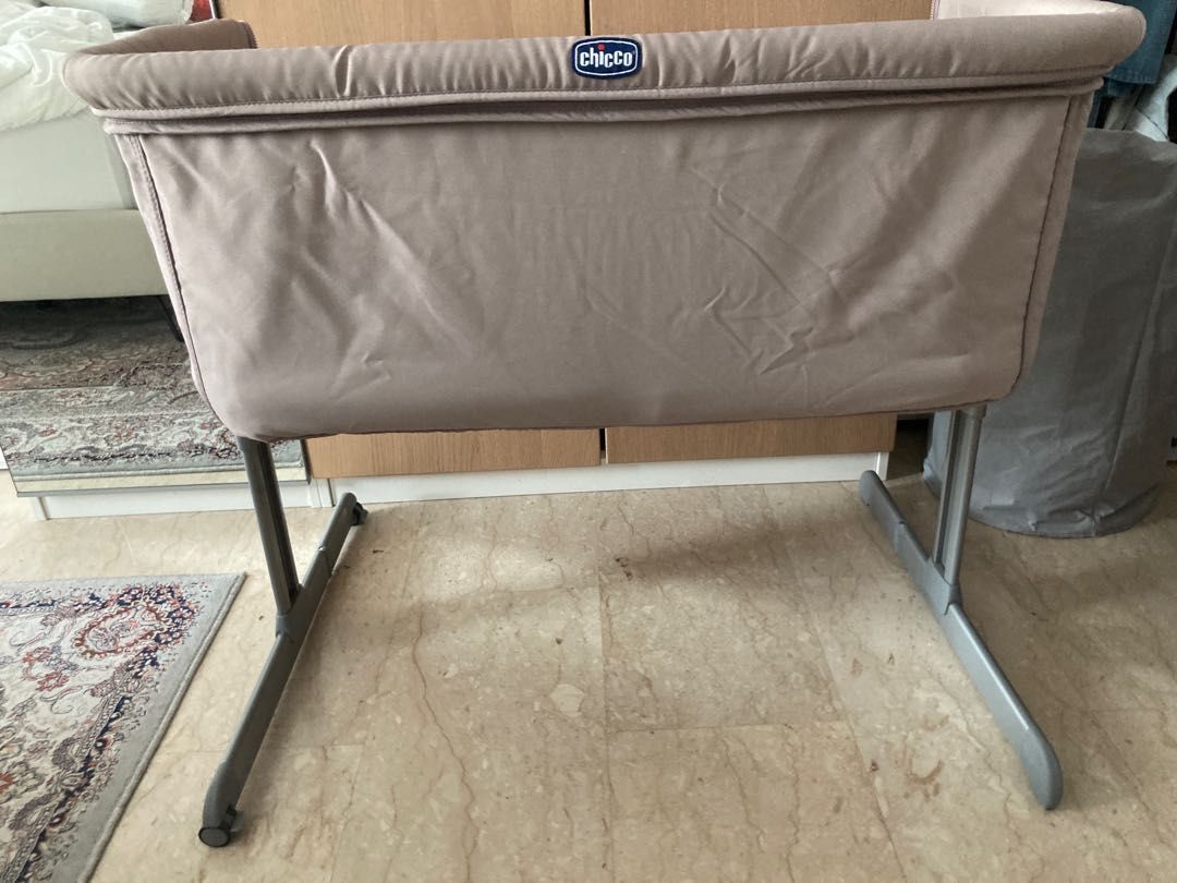 Chicco next to me side sleeper with fitted sheet and protector, Babies