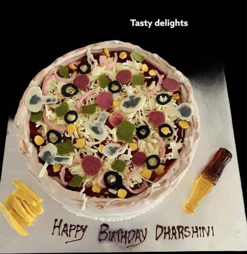 Maxine's Cakes - Domino's Pizza themed birthday cake #Birthday  #birthdaycake #dominos #dominospizza #dominospizzabirthdaycake #dominoscake  @maxinescakes #kirton #lincs | Facebook