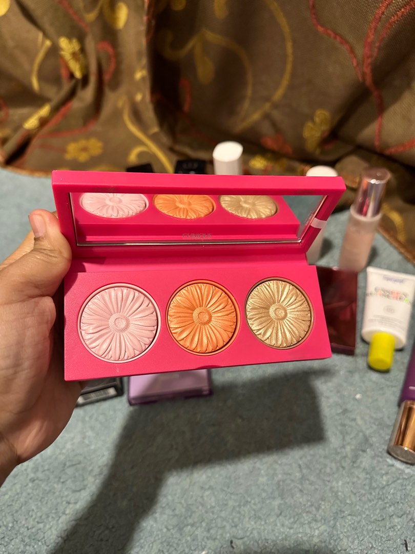 Clinique Blush, Beauty & Personal Care, Face, Makeup on Carousell