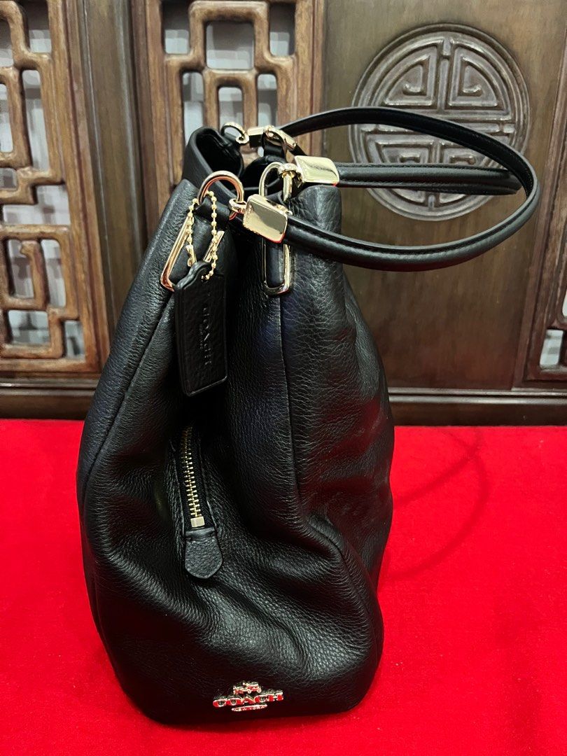 🔥Authentic Coach black leather shoulder purse | Leather shoulder purse,  Fashion, Gorgeous leather