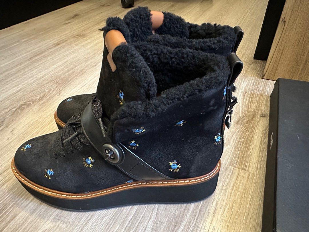 Coach urban hiker black deals