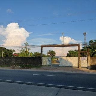 Commercial lot along National Highway in Baroro, La Union for long term lease