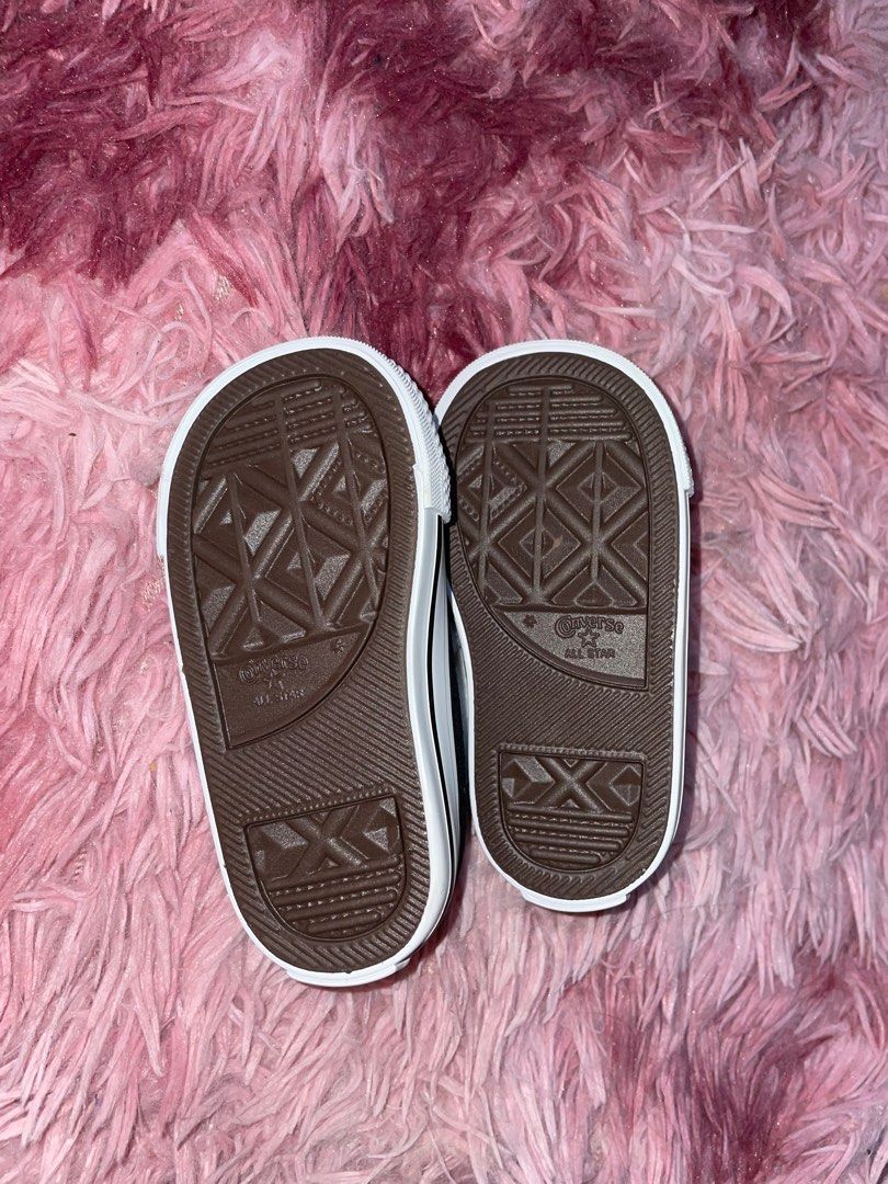 converse kids infant size 4 black low cut shoes Babies Kids
