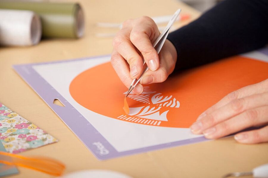Cricut Weeding Tool Set (Category: Craft Supplies & Tools) located in Pasay City. Submitted by jen.pen (Listing ID 1249866592, Image 3). Description: Cricut 2004233 Weeding Tool Set You love intricate vinyl designs, and now weeding is part of the fun with the Weeding Tool Set! Make weeding quick, easy, and part of the fun of creating with the specialty Weeding Tool Set. Choose from 5 tools specifically designed for all your vinyl projects and eve