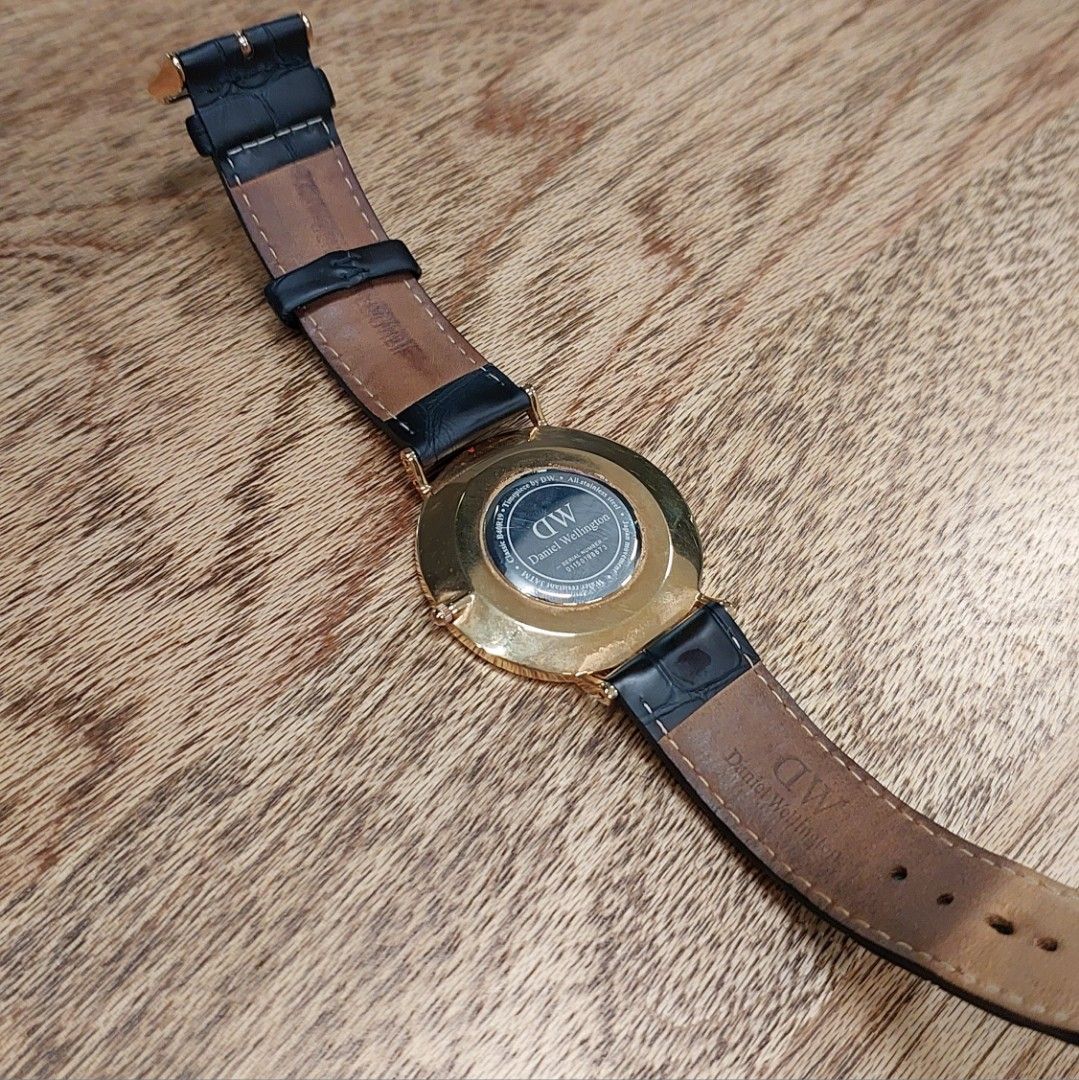 Daniel wellington sales classic reading