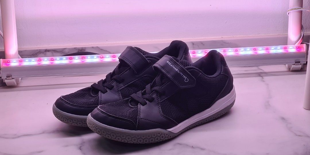 Decathlon Court shoes