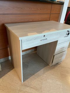 (Category: ) located in . Submitted by mathieududu (Listing ID 1249838259, Image 1). Description: .