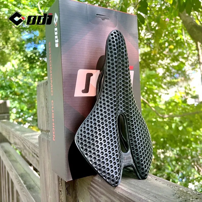 GUB 3D Printing Bicycle Saddle Ultralight, 運動產品, 單車及配件, 單車- Carousell