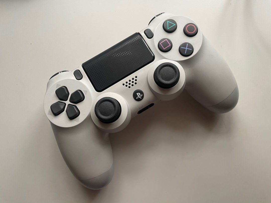 Dualshock Controller DualShock 4 v2 Controller, Video Gaming, Gaming Accessories ...