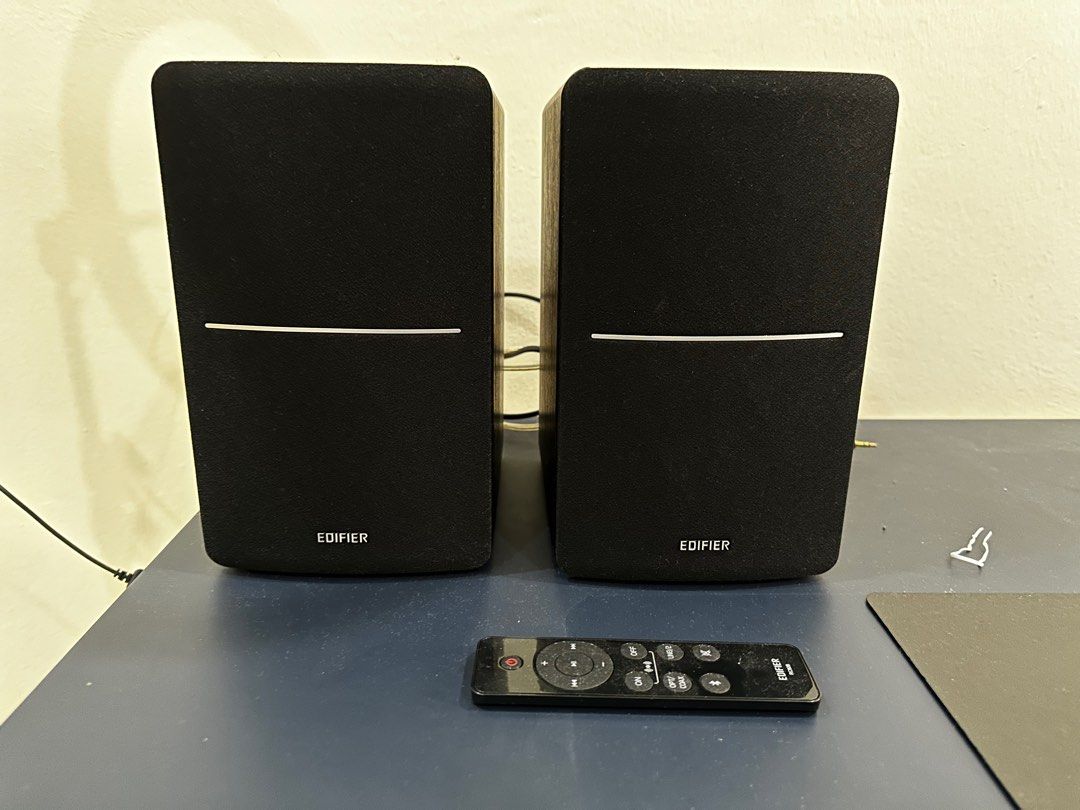 Edifier R1280DBs 2.0 Active BookShelf Speaker with Bluetooth 5.0