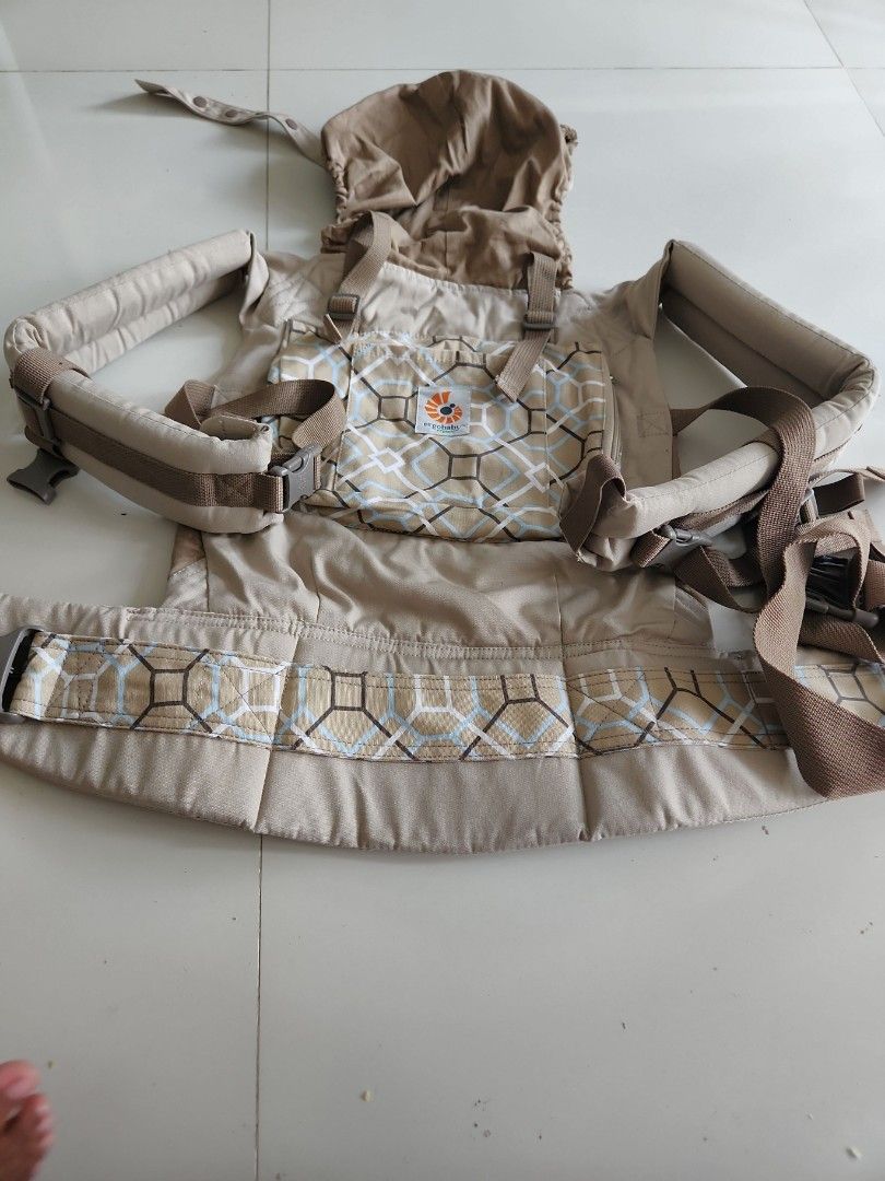 Ergobaby Carrier clearance sale