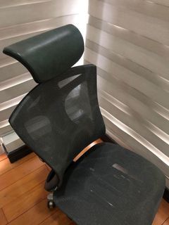 Ergonomic chair Aeron Herman Miller style materials fully adjustable
