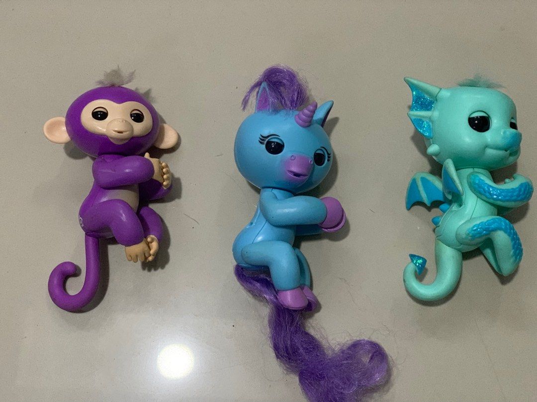 Fingerling Toys (Category: Kids Toys) located in Davao. Submitted by riccirici (Listing ID 1249822991, Image 2). Description: Bundle 990 php SALE 750 php Good condition Working Battery operated J&T Courier Add SF 89 php Bank Transfer, Gcash No COD .