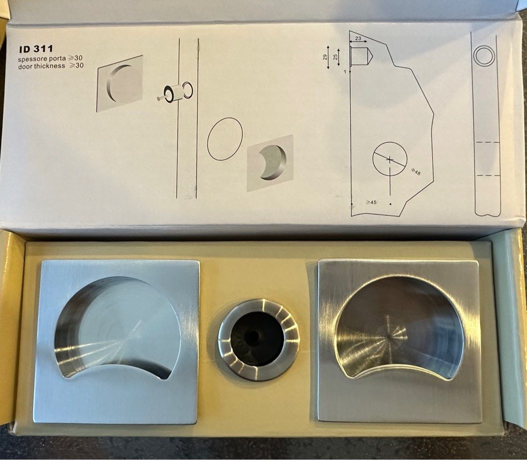 Flush Pull (Category: Locks, Doors & Gates) located in Singapore. Submitted by juznorm (Listing ID 1249927491, Image 2). Description: Flush pull for sliding door c/ edge pull Colour: Chrome Material: Brass Total 4 sets available Self collection.