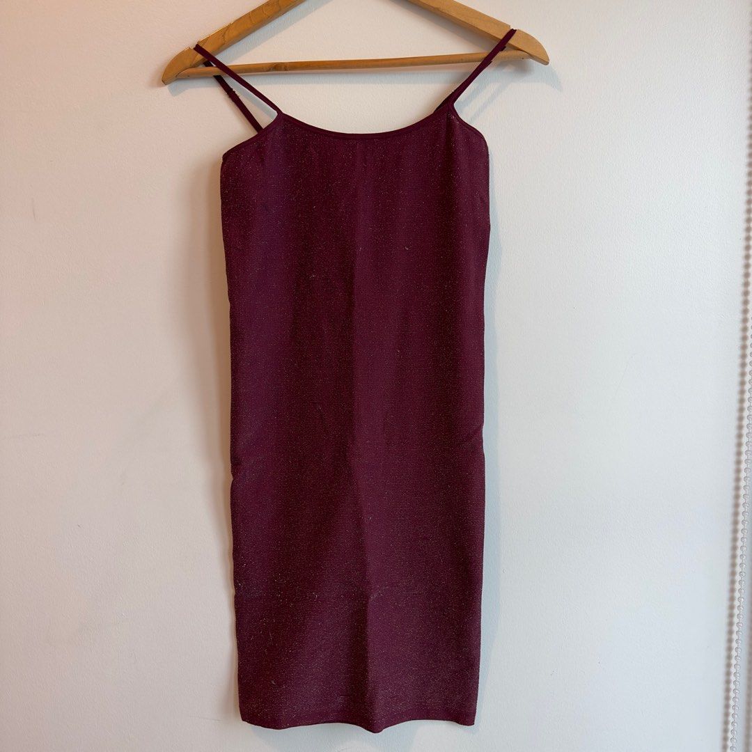 Forever 21 Maroon Glitter Bodycon Dress, Women's Fashion, Dresses & Sets,  Dresses on Carousell