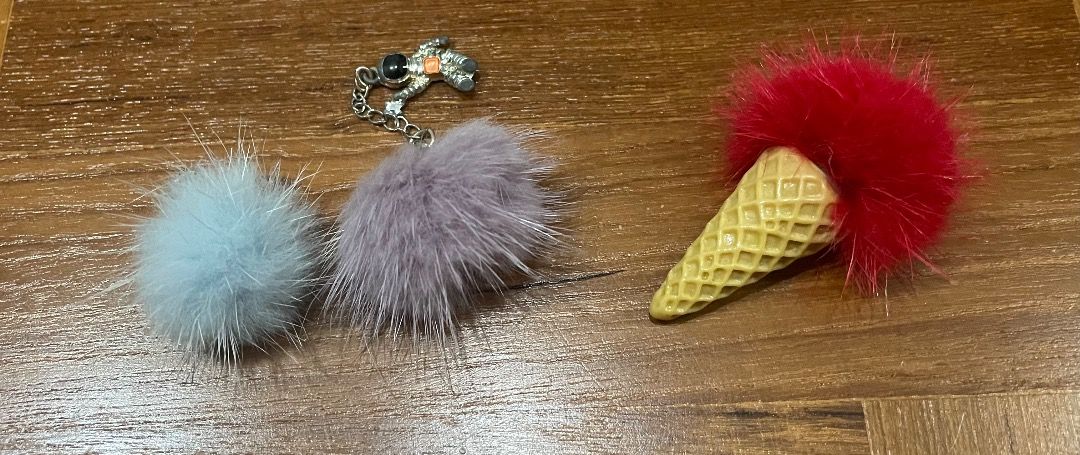 Fuzzy keychain deals