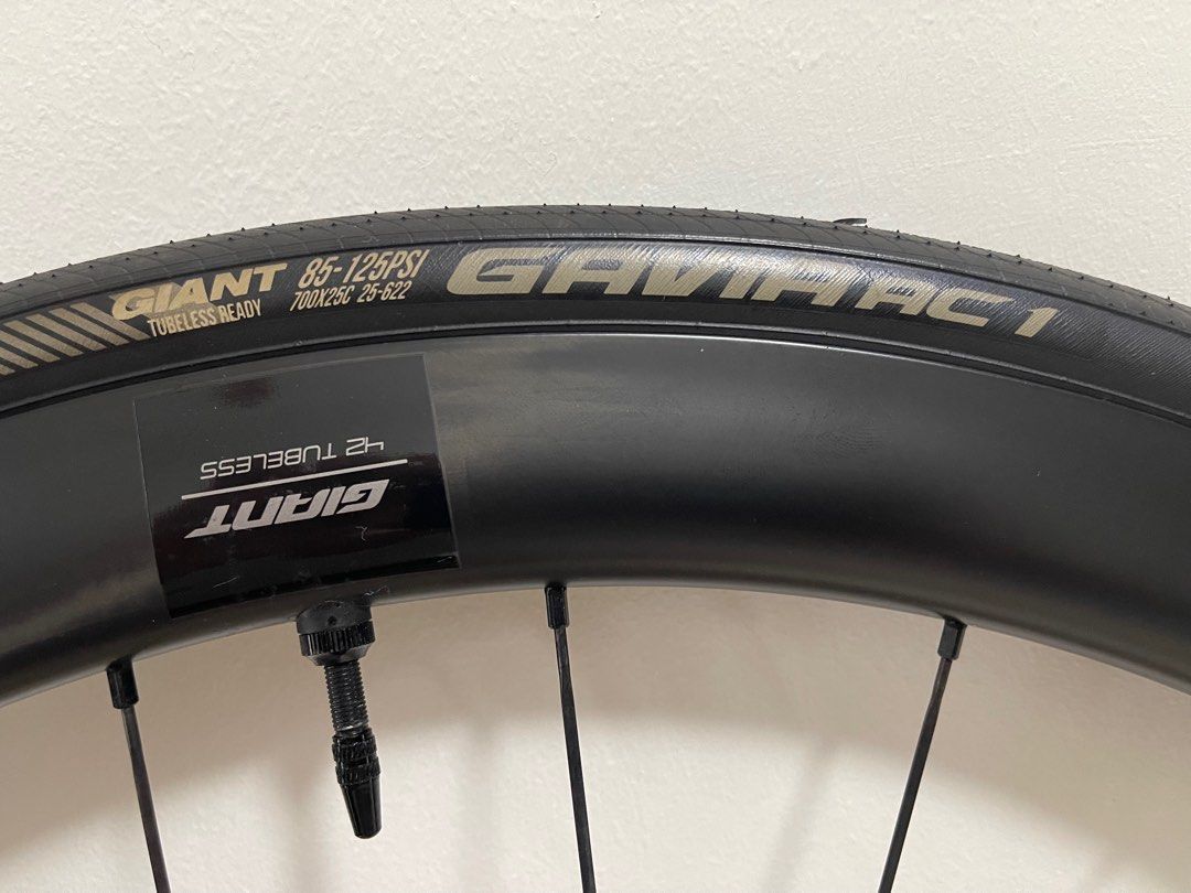 Giant gavia on sale slr tubeless price