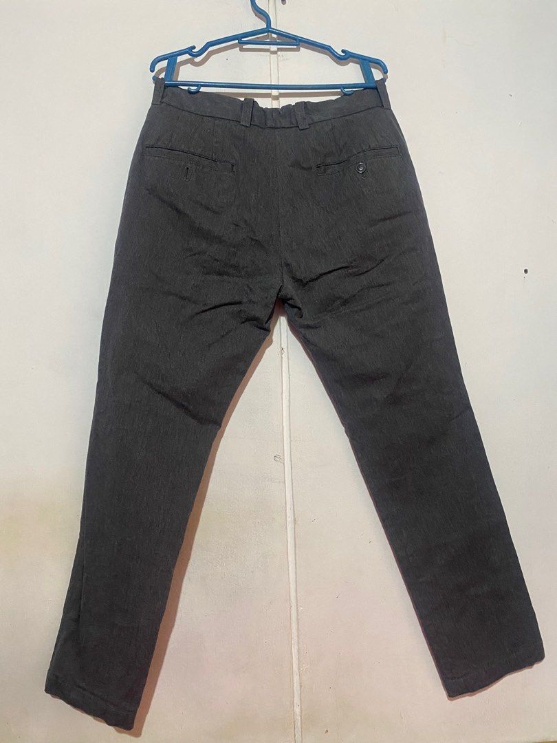 Global work pants (Category: Trousers) located in Mandaluyong City. Submitted by Mid90s (Listing ID 1249922613, Image 2). Description: Size: Medium on tag (29-30) Opening: 7 inches Lenght: 37 inches No issue Excellent condition Mandaluyong Area Via lalamove only no shipping outside Metro Manila due work/busy schedule 🙂.