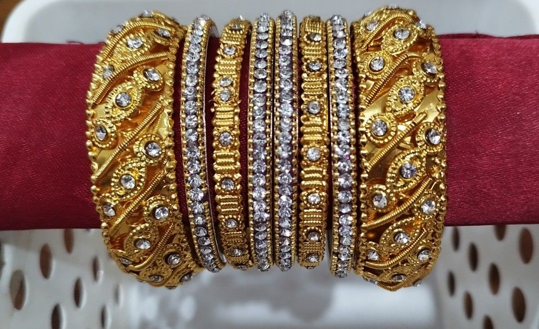 Gold bangles cheap with stones