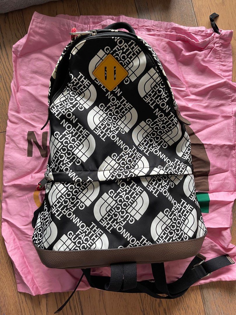 Gucci x The North Face Medium Backpack balenciaga LV