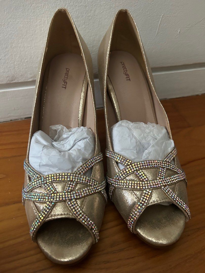 Gold sale occasion heels