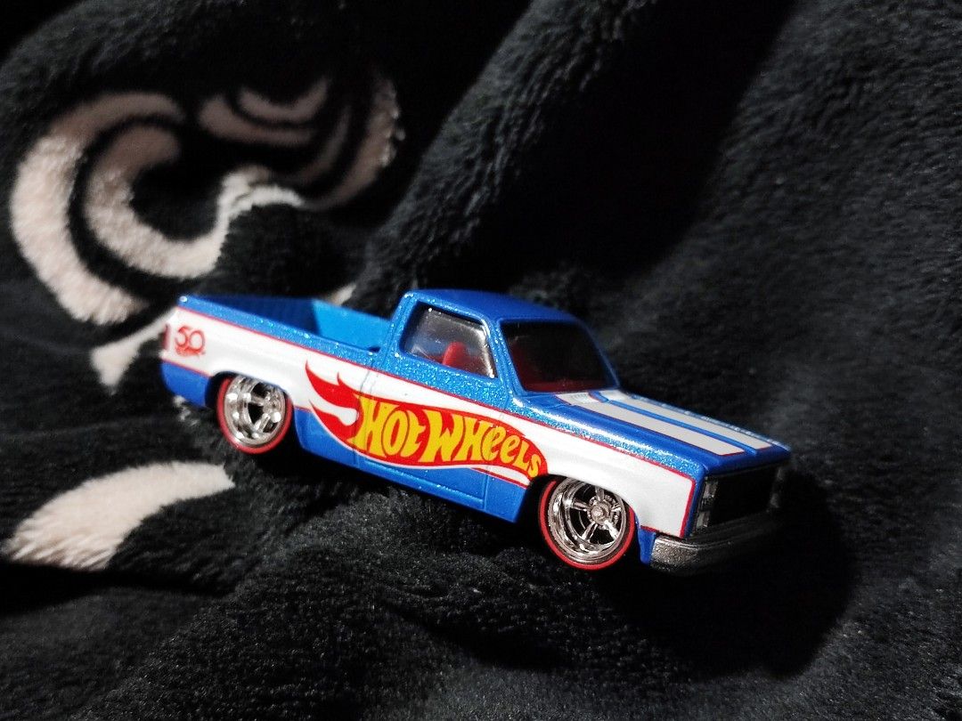 Hot Wheels 2018 50th Anniversary 83 Chevy Silverado Hobbies