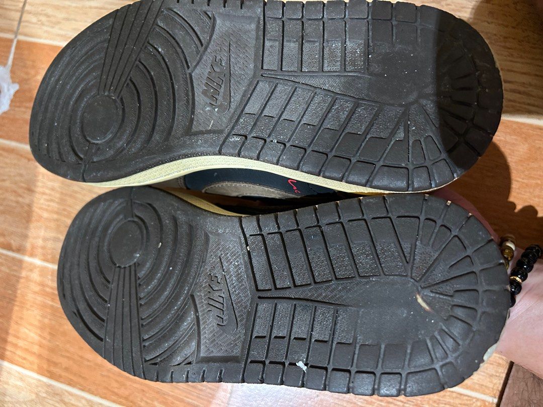Jordan 1 Travis Low Mocha (Category: Sneakers) located in Caloocan City. Submitted by rtariman (Listing ID 1249864139, Image 3). Description: Jordan 1 Travis Low Mocha Yellowish sole, with signs of usage No box Swap to any Jordan 1 low SE, willing to add cash Negotiable for sure buyer.