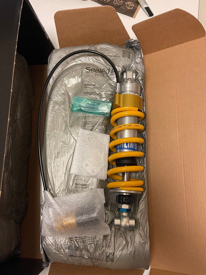 Kawasaki Z900RS Ohlins shock, Motorcycles, Motorcycle Accessories on