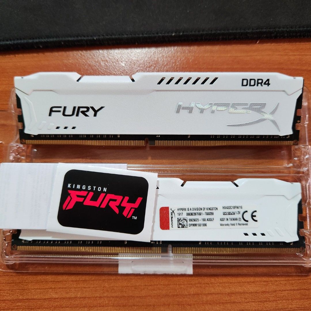 Kingston HyperX FURY DDR4 3200MHz White 32GB 16 x2 Computers
