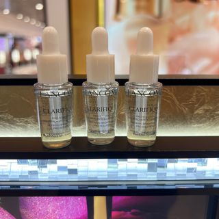 (Category: ) located in . Submitted by Skinbeauty_L (Listing ID 1249874112, Image 1). Description: .