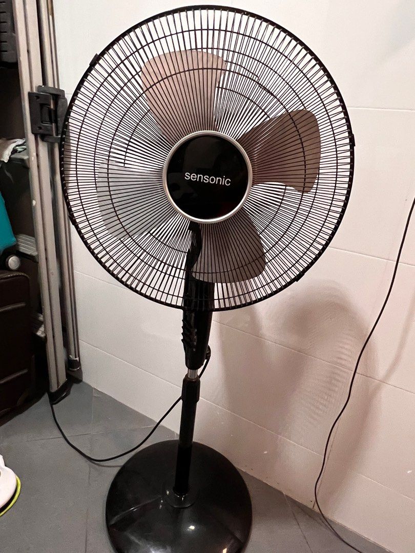 Large Floor fan (metal blades), Furniture & Home Living, Lighting