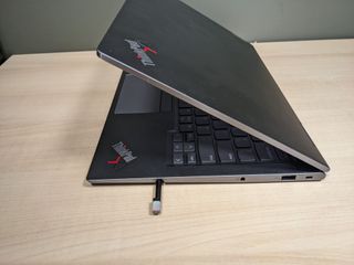 LENOVO X1 YOGA PEN / TOUCH 6th GEN Core i7 11th GEN 16GB 512GB SSD (2 YEARS WARRANTY BY LENOVO)