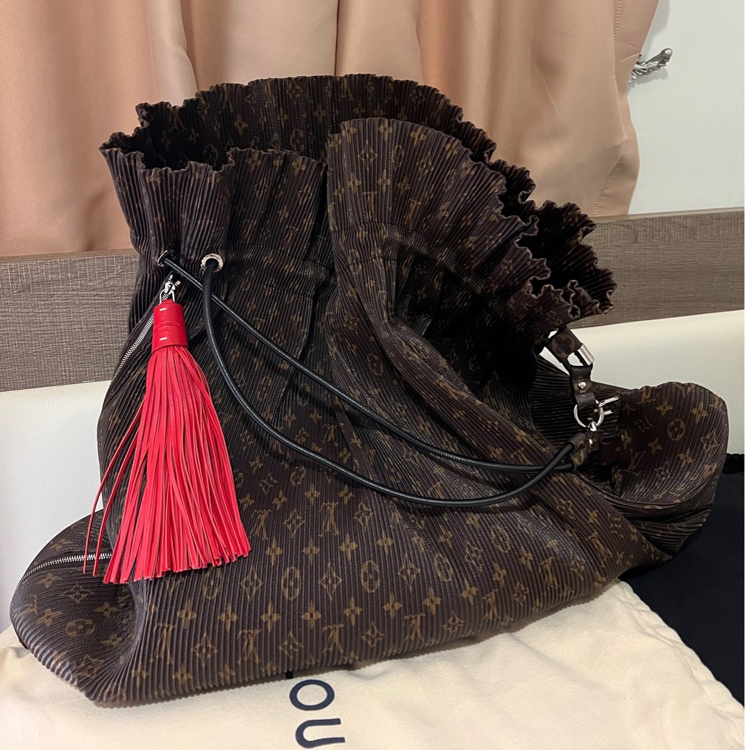 Louis Vuitton Explorer Shoulder Bag Pleated Monogram Canvas MM at